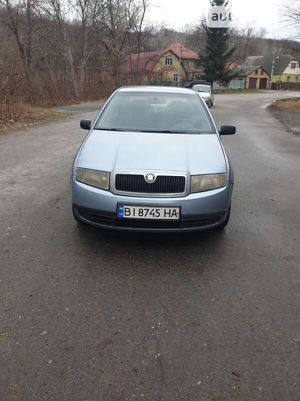 Седан Skoda Fabia 2002 в Полтаві