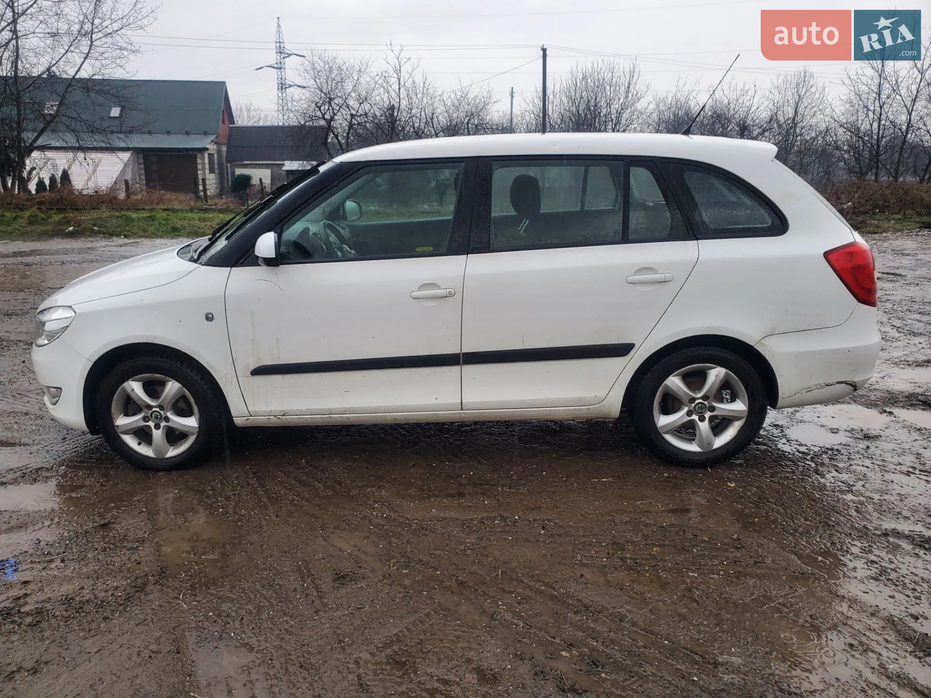 2010 Skoda Fabia - мініатюра 3