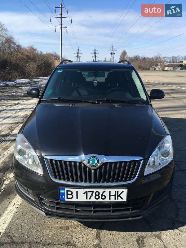 Универсал Skoda Fabia 2011 в Полтаве