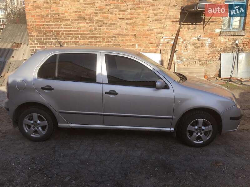 Хетчбек Skoda Fabia 2006 в Білій Церкві