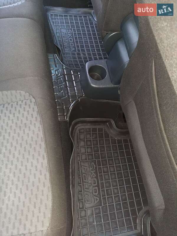 Універсал Skoda Fabia 2011 в Копичинці