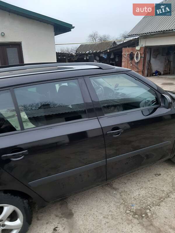 Універсал Skoda Fabia 2011 в Копичинці