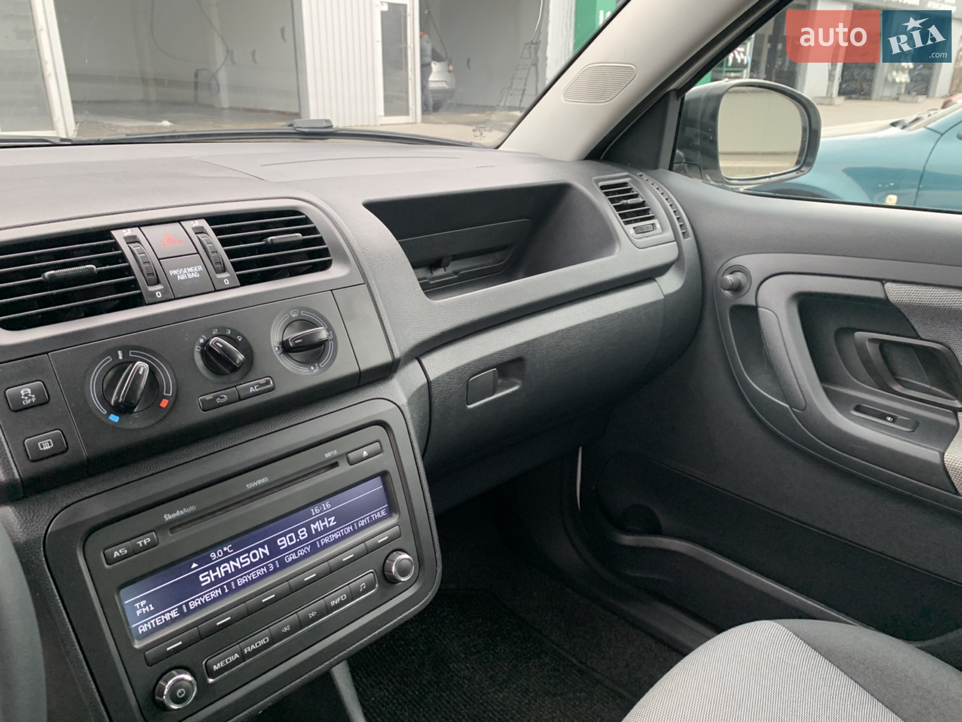 2011 Skoda Fabia - мініатюра 17