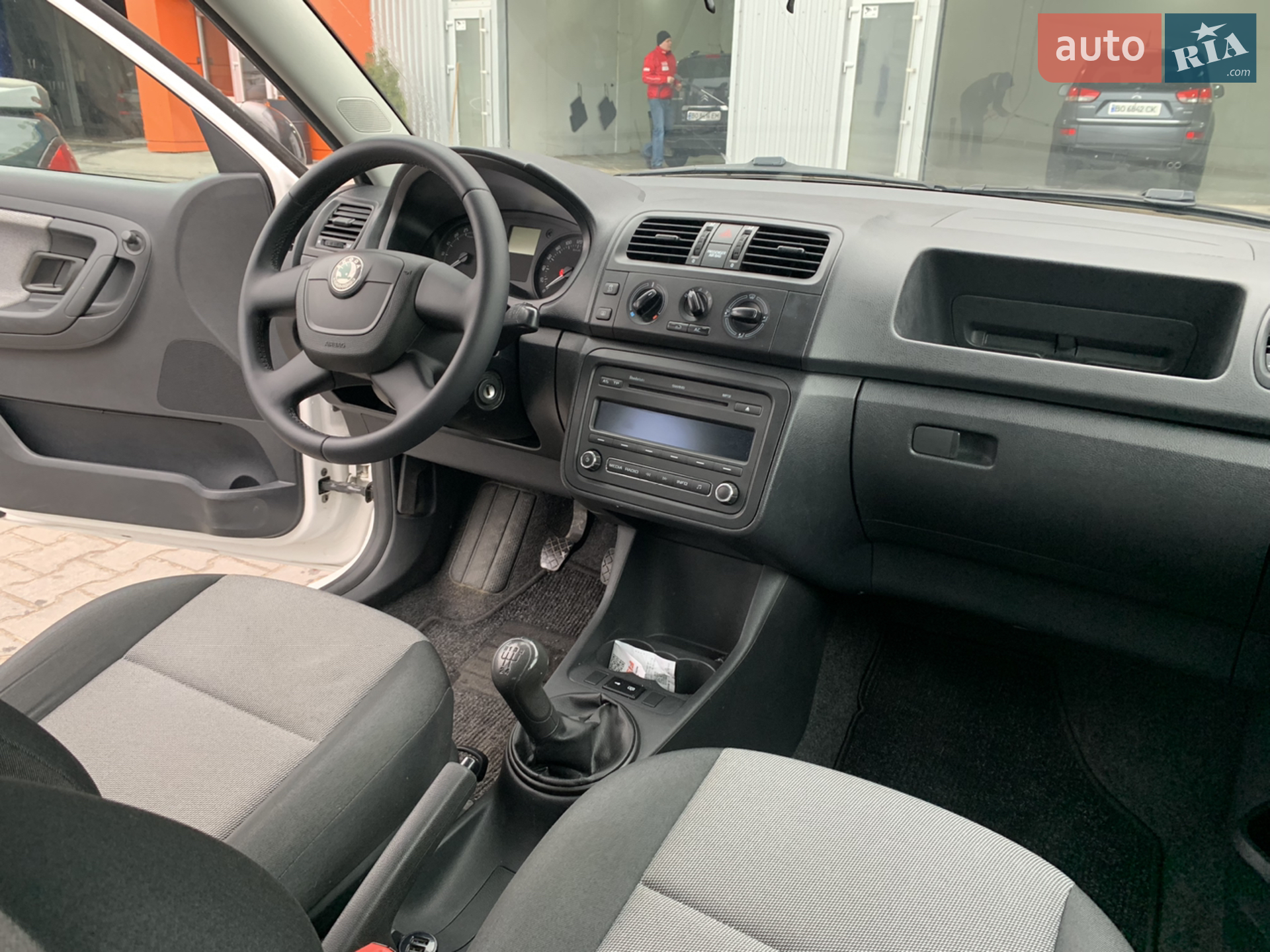 2011 Skoda Fabia - мініатюра 25