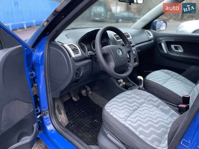 Універсал Skoda Fabia 2009 в Луцьку