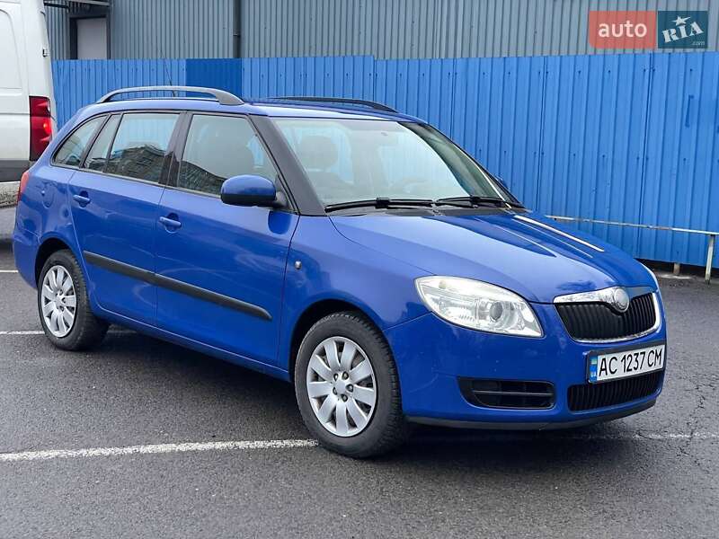 Універсал Skoda Fabia 2009 в Луцьку