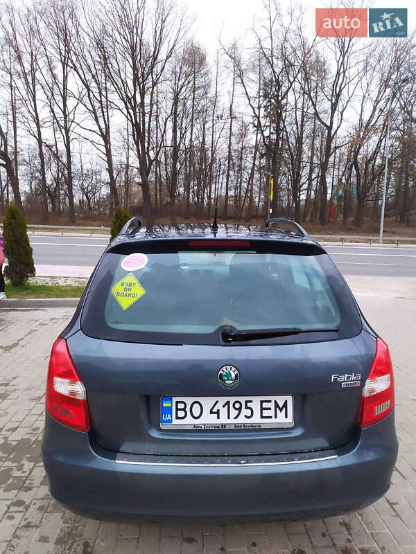 Универсал Skoda Fabia 2011 в Тернополе