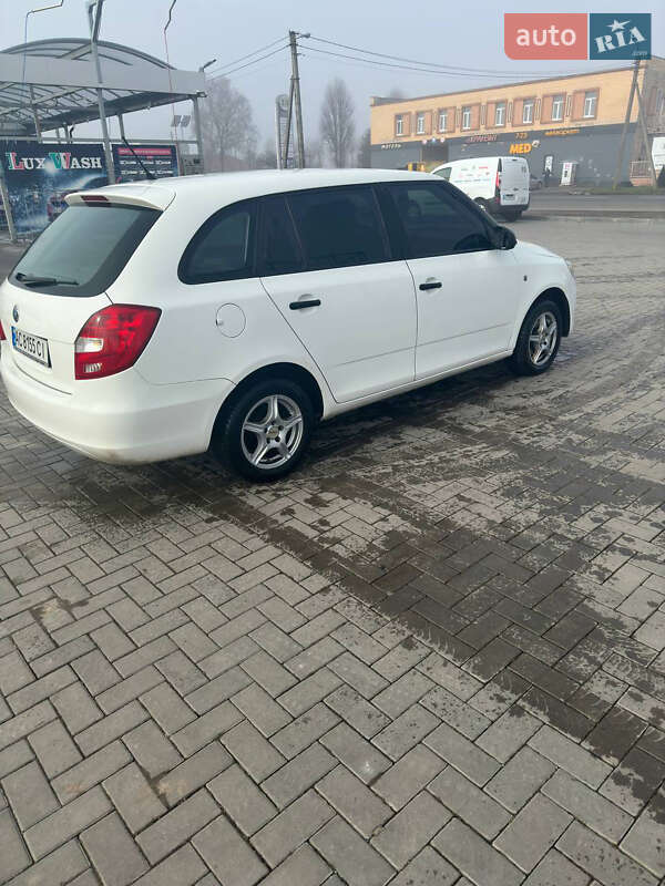 Універсал Skoda Fabia 2012 в Луцьку