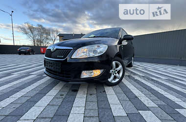 Универсал Skoda Fabia 2011 в Городке