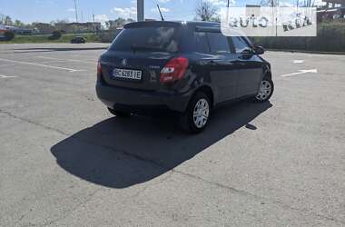 Хэтчбек Skoda Fabia 2014 в Ужгороде