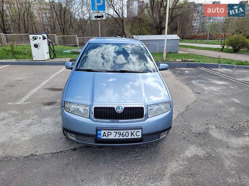 Хетчбек Skoda Fabia 2003 в Запоріжжі