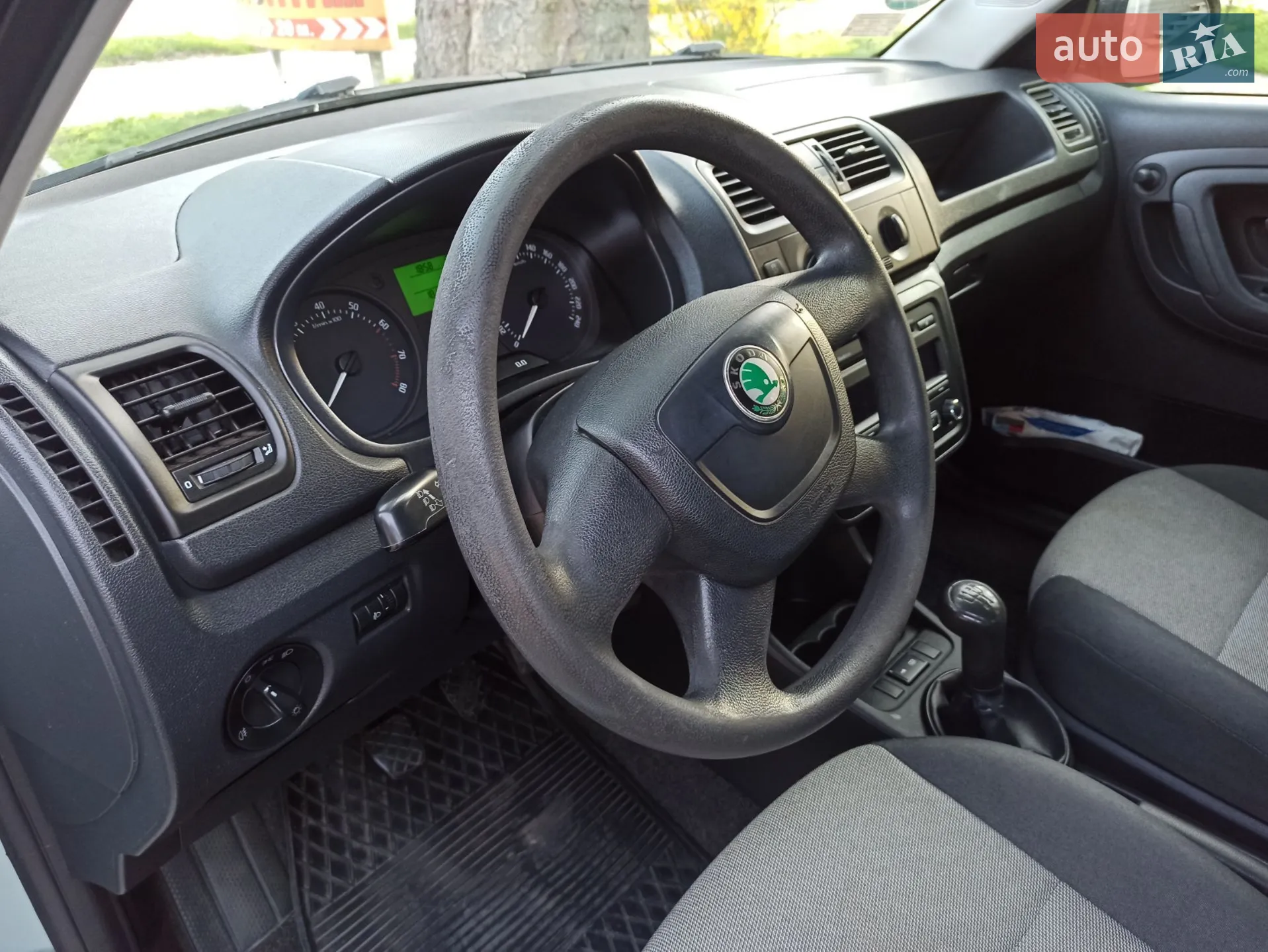 2010 Skoda Fabia - мініатюра 23