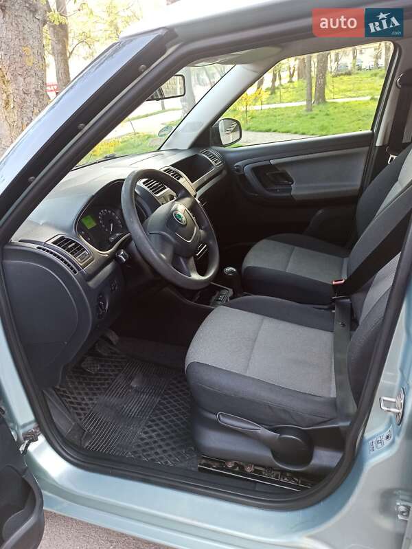 Універсал Skoda Fabia 2010 в Рівному