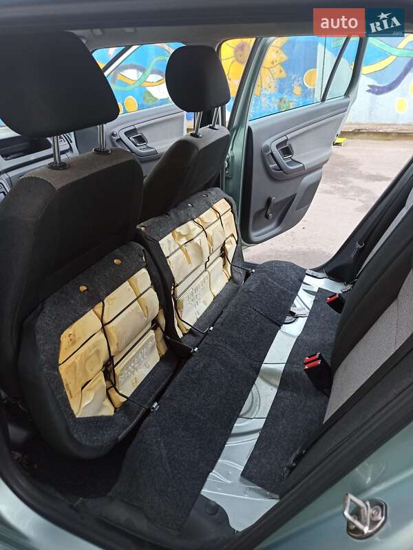 Універсал Skoda Fabia 2010 в Рівному