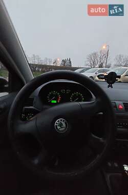 Универсал Skoda Fabia 2005 в Буске