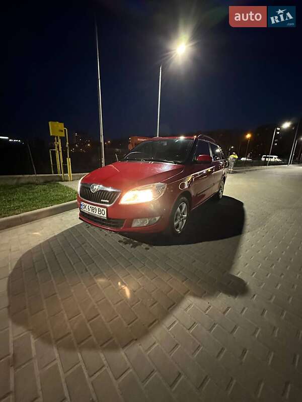 Універсал Skoda Fabia 2011 в Рівному