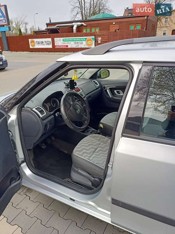 Універсал Skoda Fabia 2010 в Пустомитах