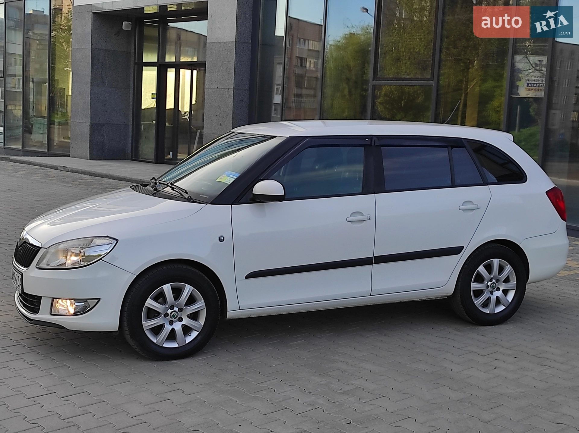 2012 Skoda Fabia - мініатюра 32