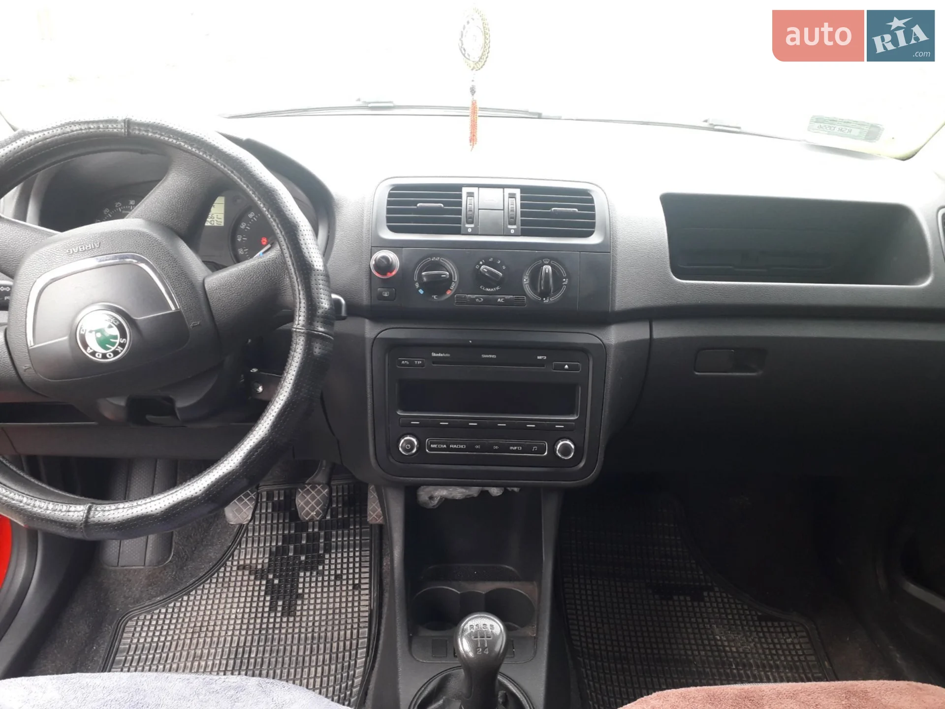 2010 Skoda Fabia - мініатюра 3