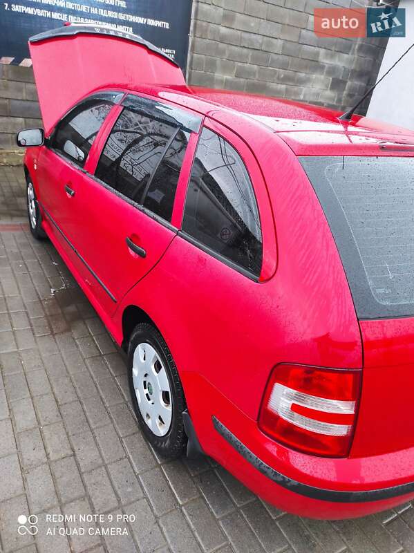 Универсал Skoda Fabia 2006 в Жовкве