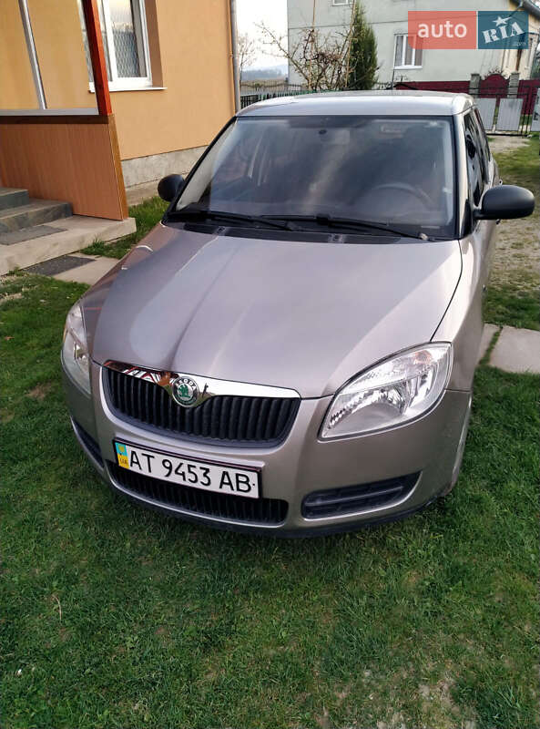 Хетчбек Skoda Fabia 2008 в Калуші фото Хетчбек Skoda Fabia 2008 в Калуші