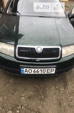 Седан Skoda Fabia 2002 в Хусте