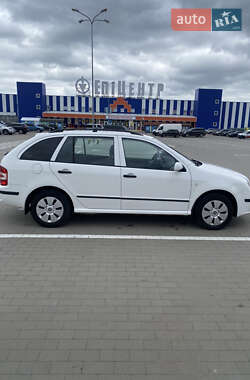 Універсал Skoda Fabia 2007 в Сумах