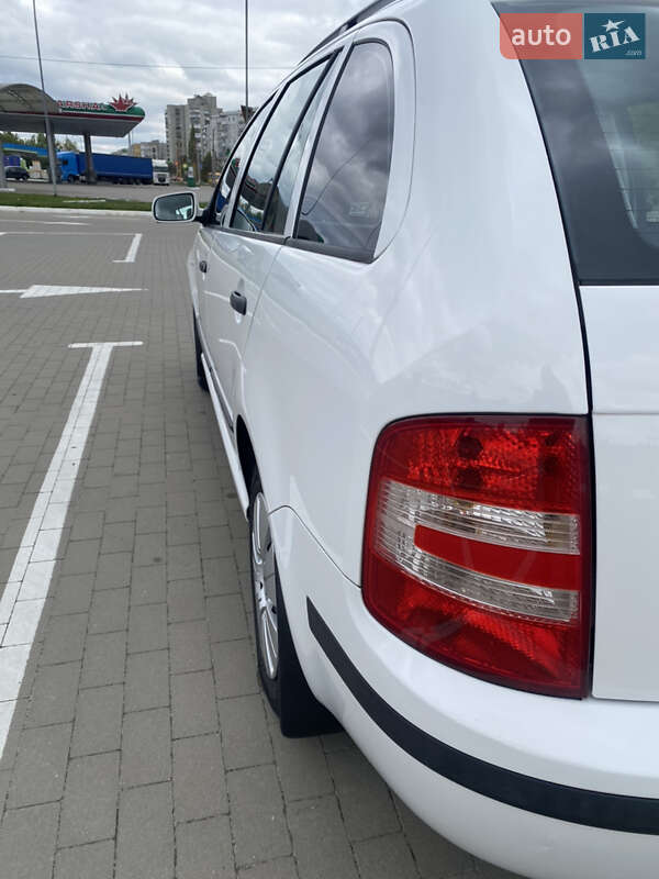 Универсал Skoda Fabia 2007 в Сумах