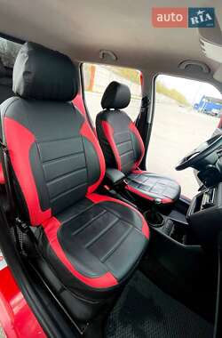 Хэтчбек Skoda Fabia 2011 в 