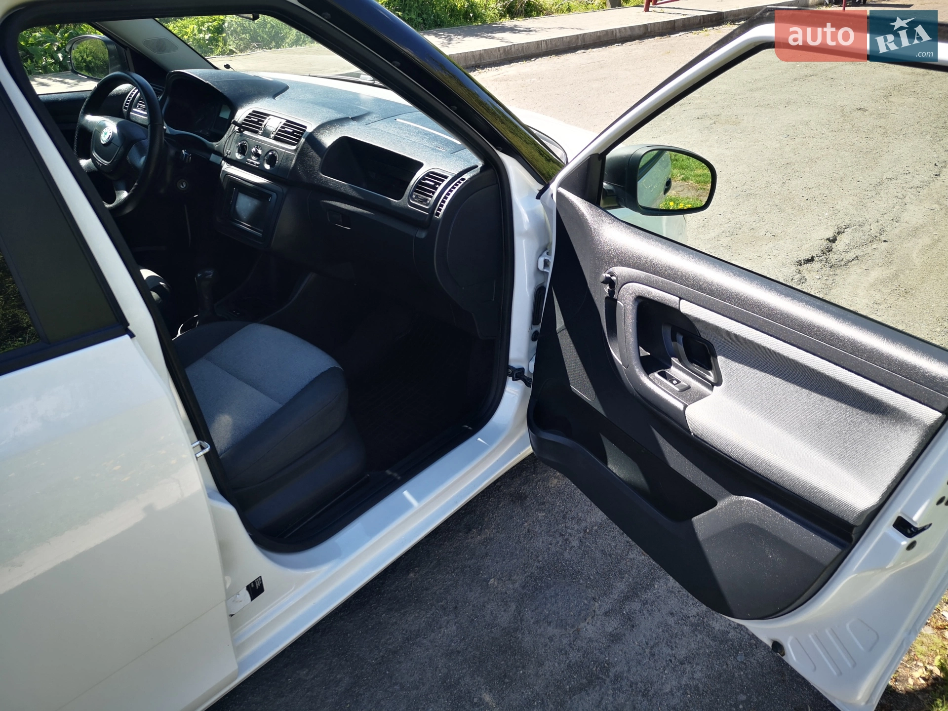 2012 Skoda Fabia - мініатюра 4