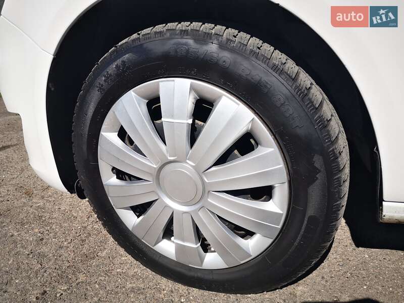 Хэтчбек Skoda Fabia 2012 в Дубно
