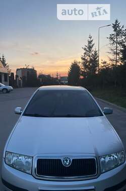 Хэтчбек Skoda Fabia 2004 в Тернополе