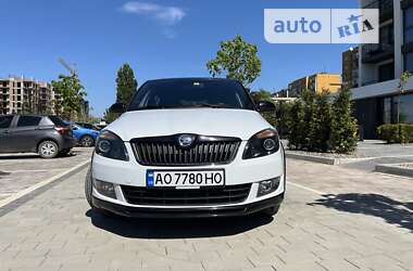 Хэтчбек Skoda Fabia 2014 в Ужгороде