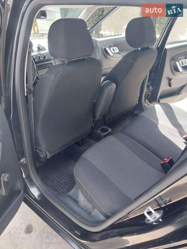 Універсал Skoda Fabia 2008 в Тернополі