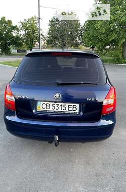 Универсал Skoda Fabia 2013 в Чернигове