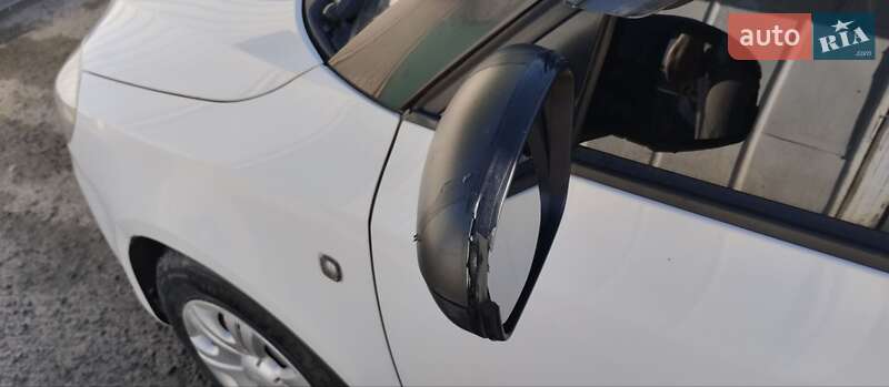 Хетчбек Skoda Fabia 2014 в Ладижині