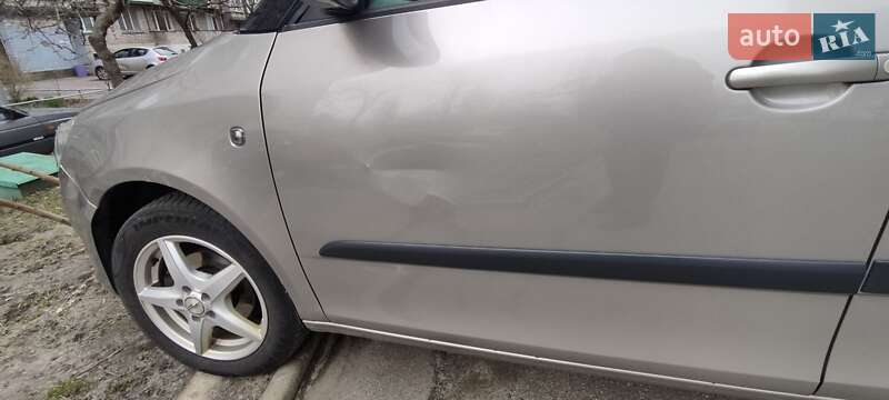 Універсал Skoda Fabia 2010 в Києві