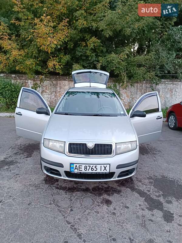 Хэтчбек Skoda Fabia 2007 в Каменском