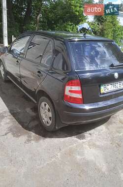 Хэтчбек Skoda Fabia 2006 в 