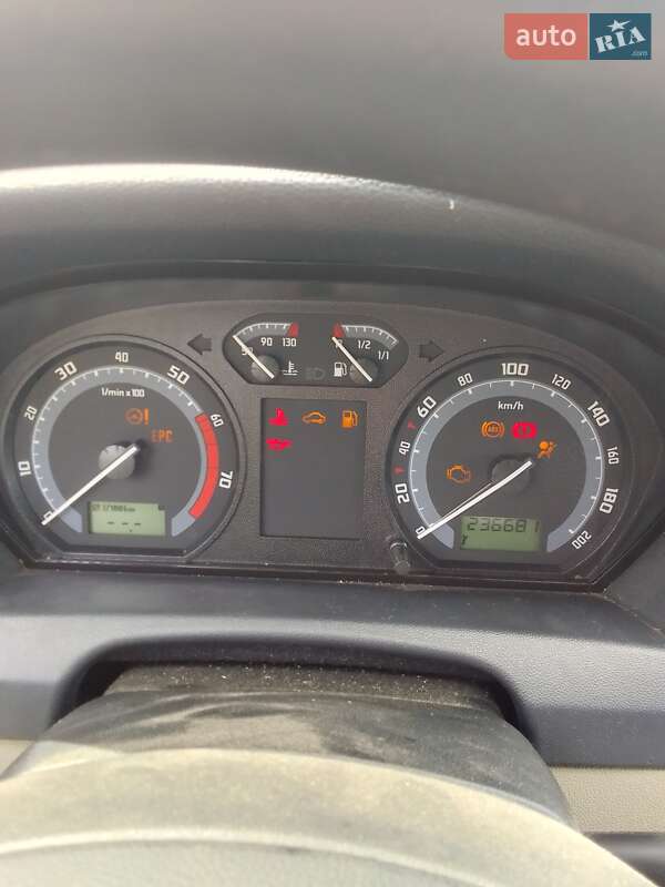 Хетчбек Skoda Fabia 2005 в Луцьку фото 9 Хетчбек Skoda Fabia 2005 в Луцьку