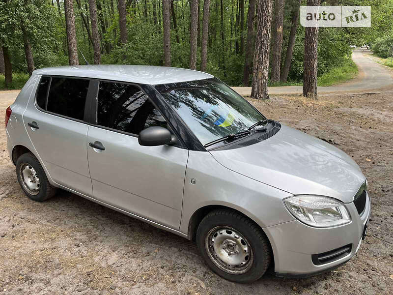 Хетчбек Skoda Fabia 2008 в Києві