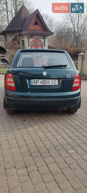 Хетчбек Skoda Fabia 2001 в Запоріжжі