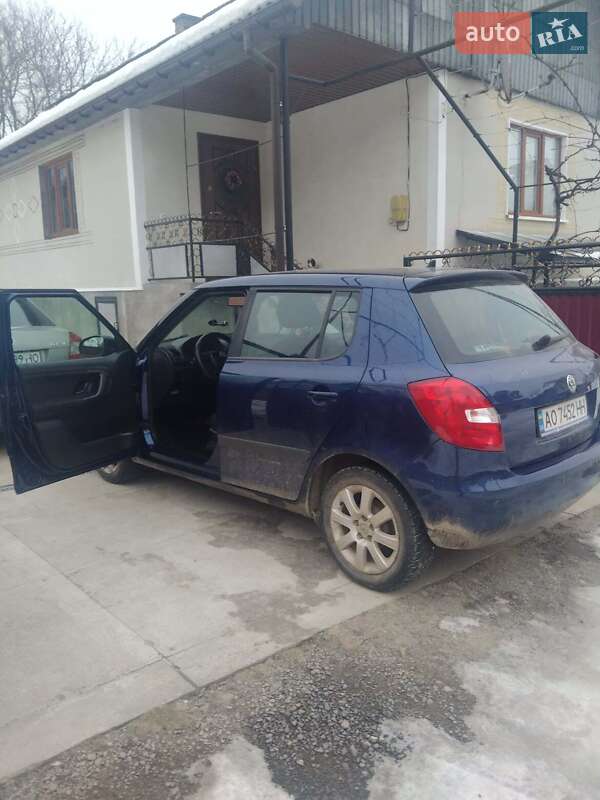 Хэтчбек Skoda Fabia 2010 в Ужгороде фото 5 Хэтчбек Skoda Fabia 2010 в Ужгороде