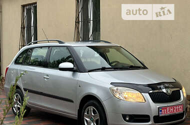 Универсал Skoda Fabia 2009 в Днепре