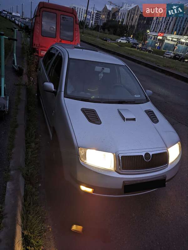 Хэтчбек Skoda Fabia 2002 в Львове
