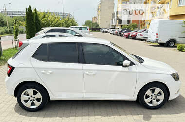 Хэтчбек Skoda Fabia 2016 в 