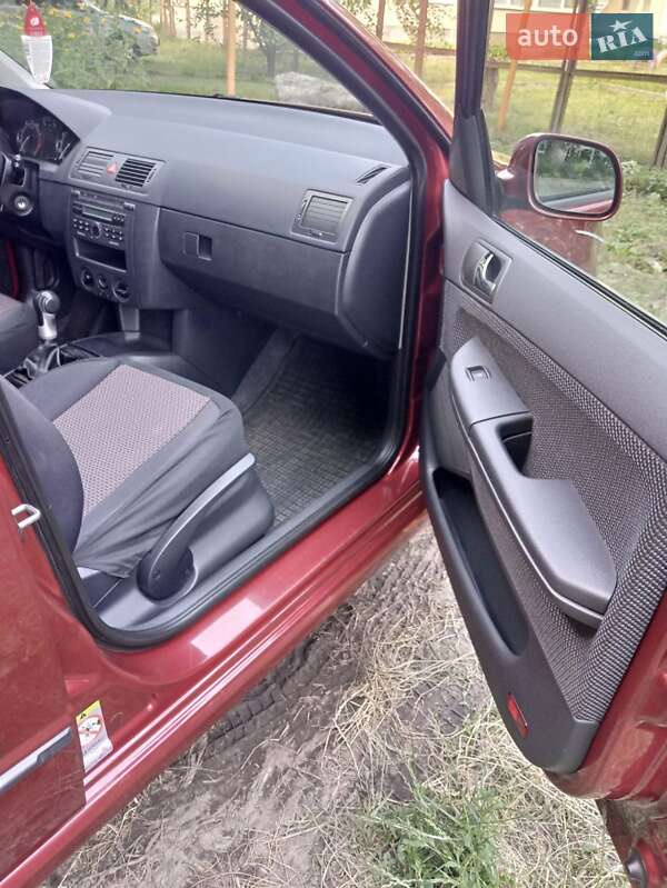 Универсал Skoda Fabia 2006 в Сумах