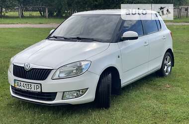 Хэтчбек Skoda Fabia 2012 в Яготине