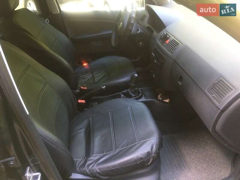 Хетчбек Skoda Fabia 2004 в Дніпрі фото 7 Хетчбек Skoda Fabia 2004 в Дніпрі