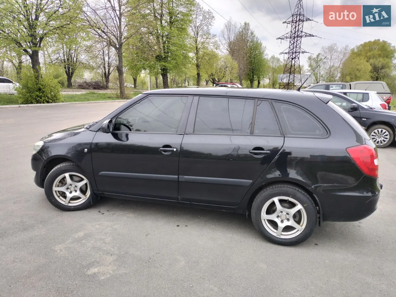 2011 Skoda Fabia - мініатюра 12